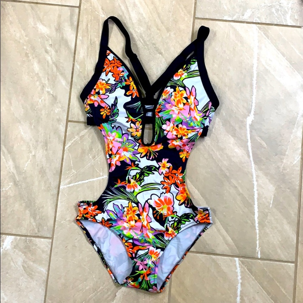 Sexy swimming suits